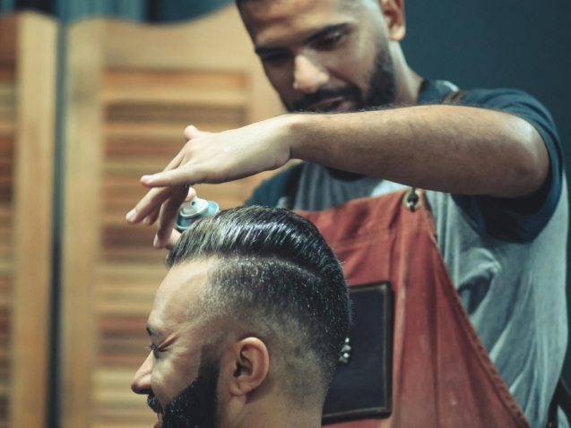 sparkles n charms barber